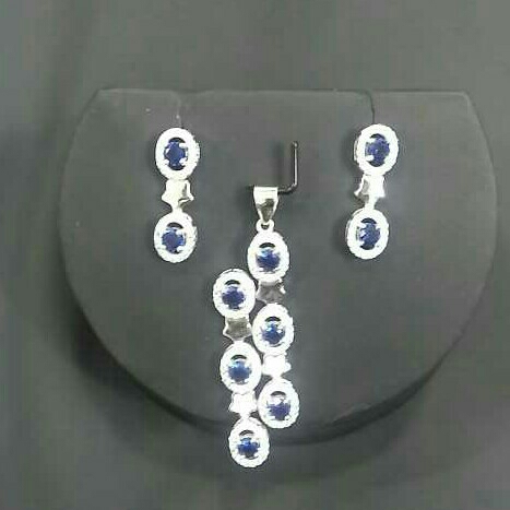 92.5 Designer Silver Pendant Set