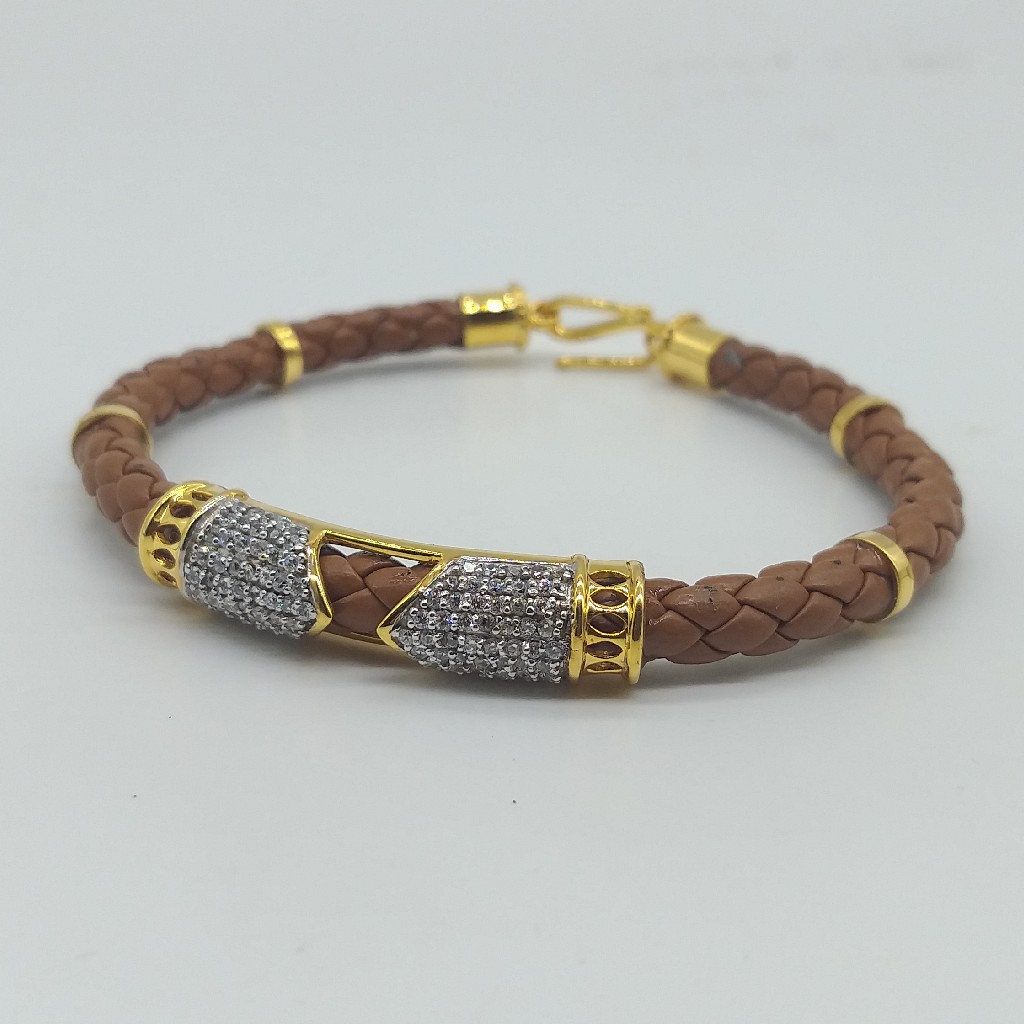 18kt Gold Llucky in Leather belt