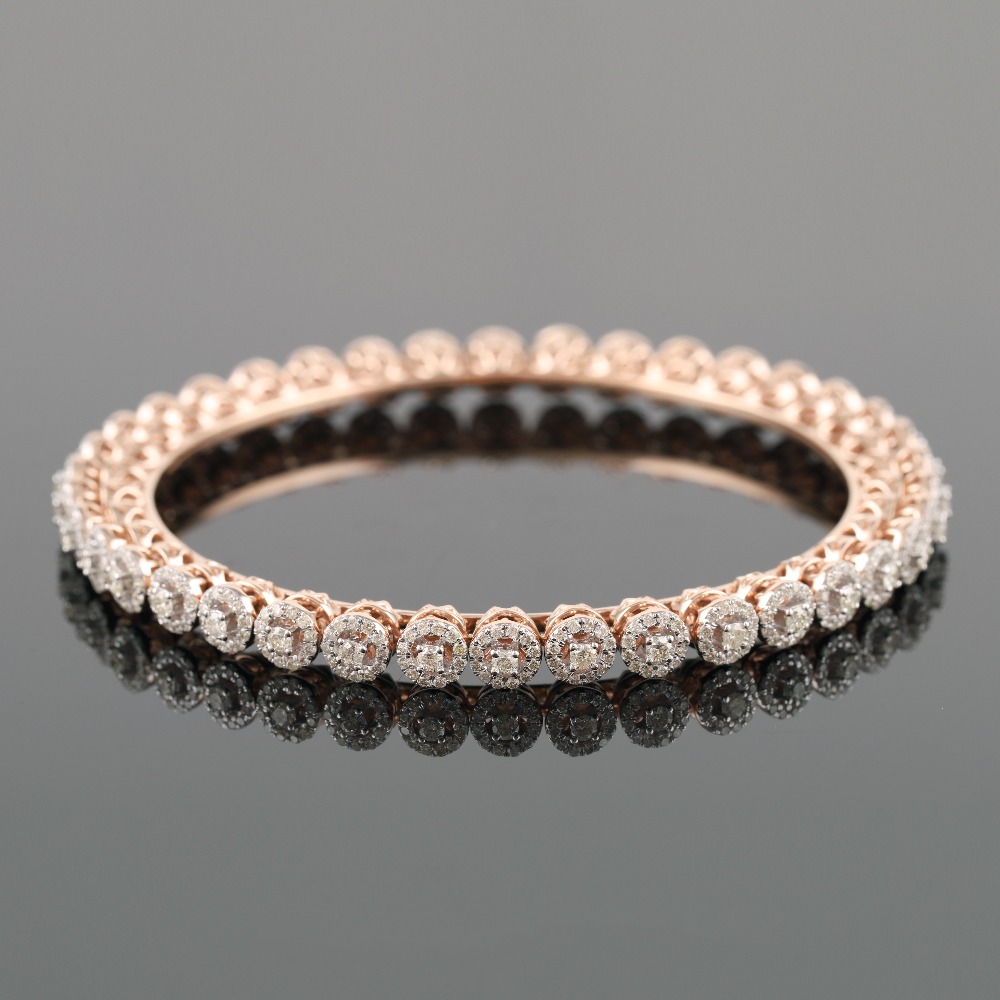18kt rose gold designer diamond bangle