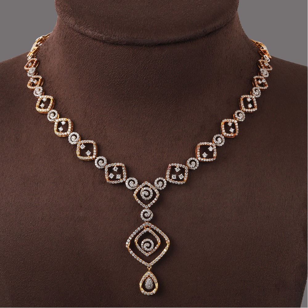18kt designer diamond necklace