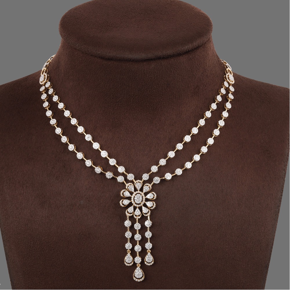 18kt rose gold flower shaped diamond necklace