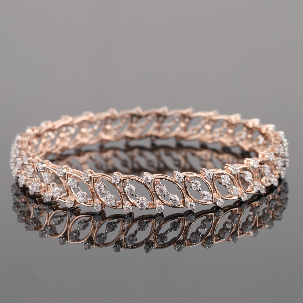 18kt rose gold designer diamond bangle