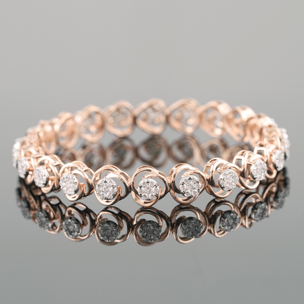 18kt rose gold designer diamond bangle