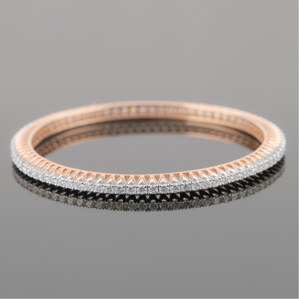 18kt rose gold designer diamond bangle
