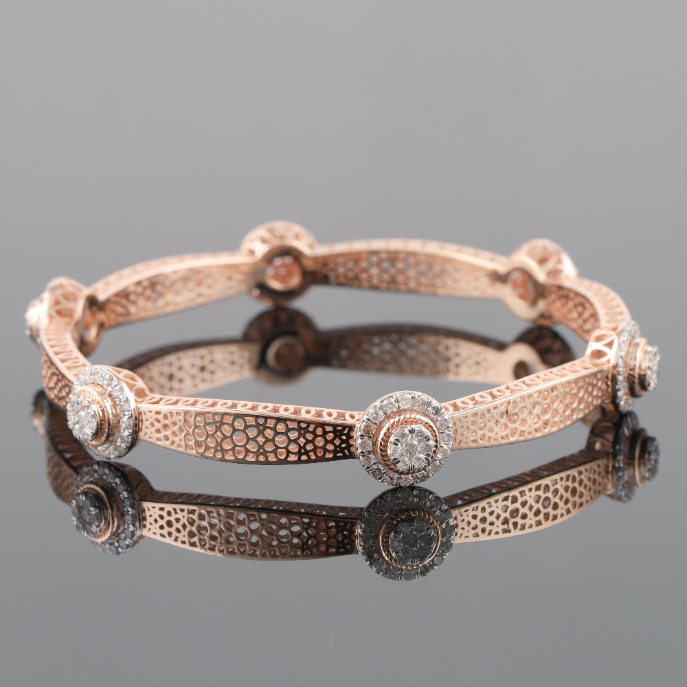 18kt rose gold diamond fancy bangle