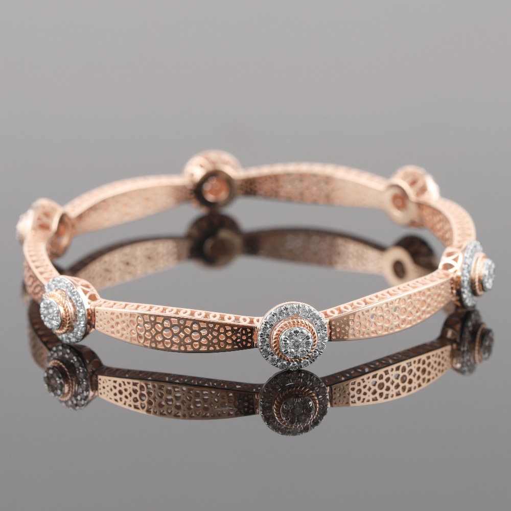 18kt rose gold designer diamond bangle