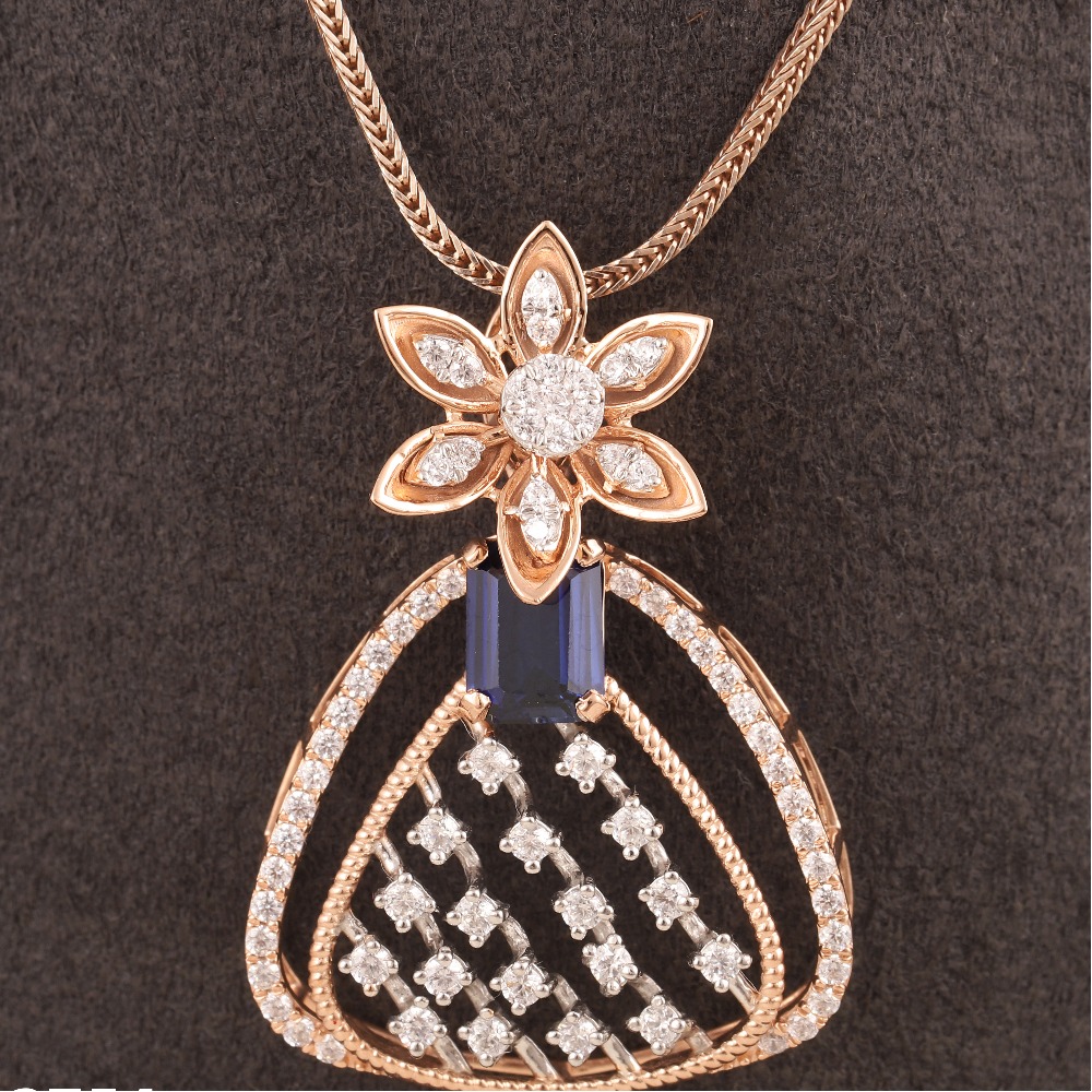 18kt pan shaped diamond pendant