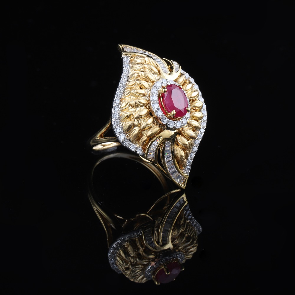 18kt designer diamond rings
