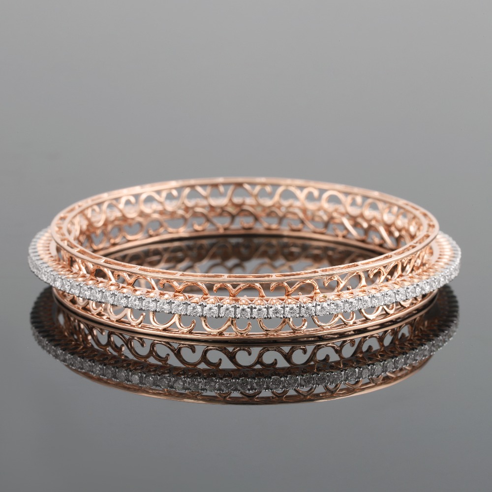 18Kt Gold Classy Diamond Bracelet