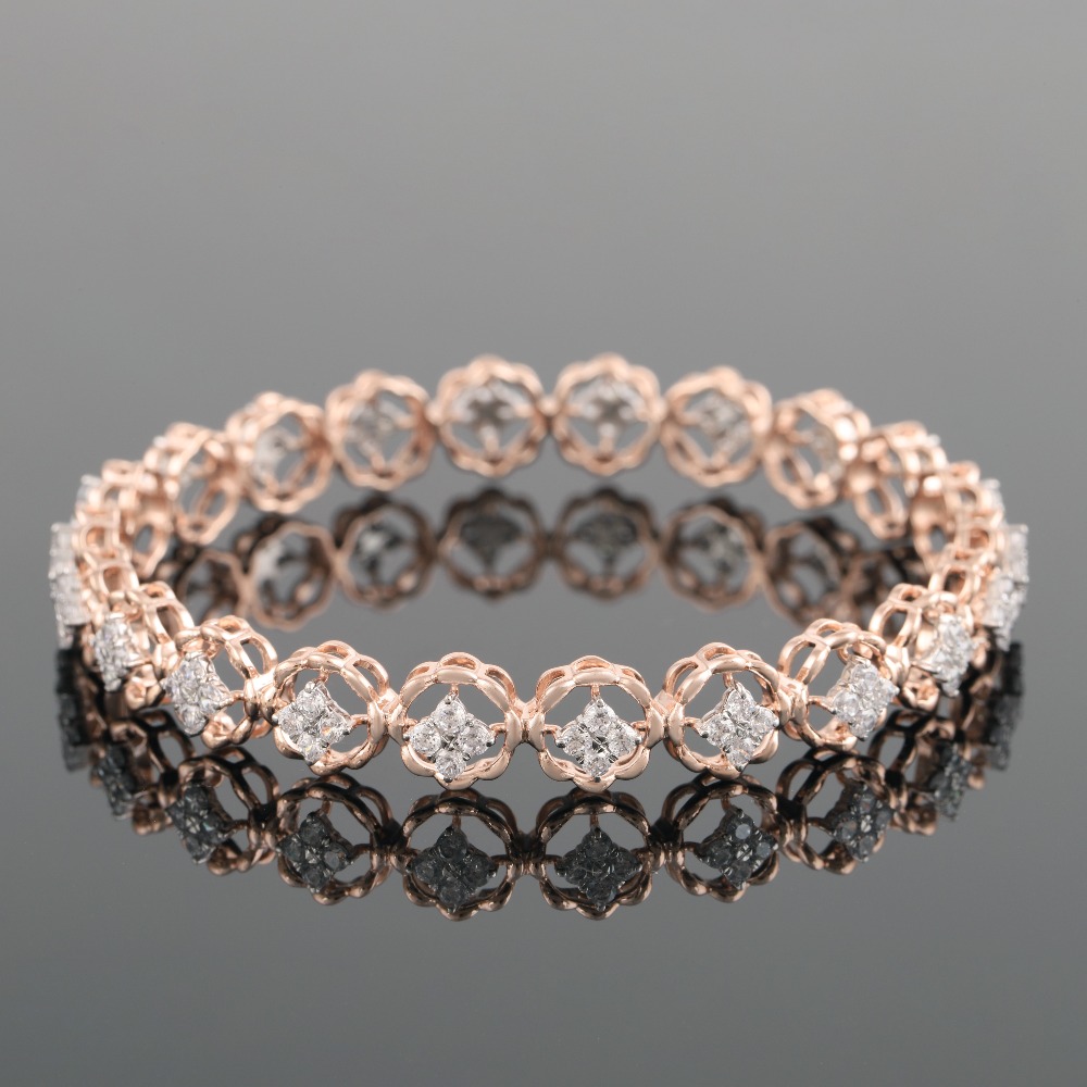 18Kt Gold Elegant Diamond Bracelet