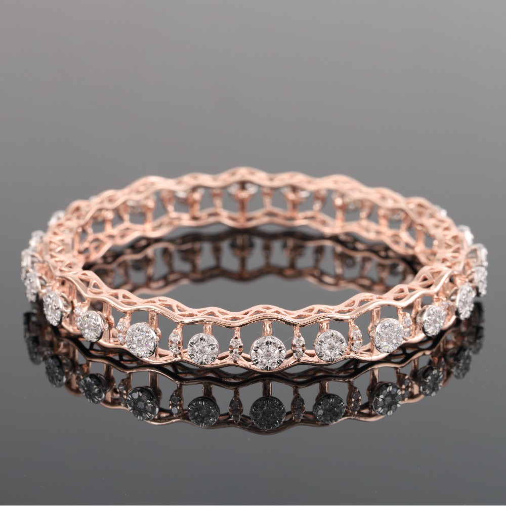 18Kt Gold Delicate Diamond Bracelet