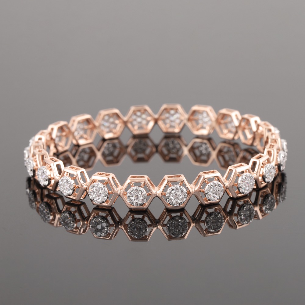 18Kt Gold Fancy Diamond Bracelet
