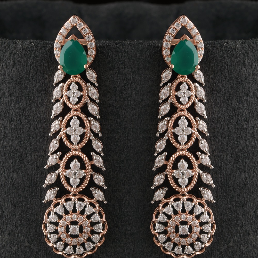 18Kt Gold Handmade Diamond Earring