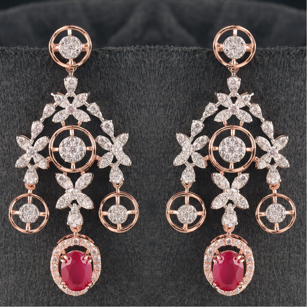 18Kt Gold Fancy Diamond Earring