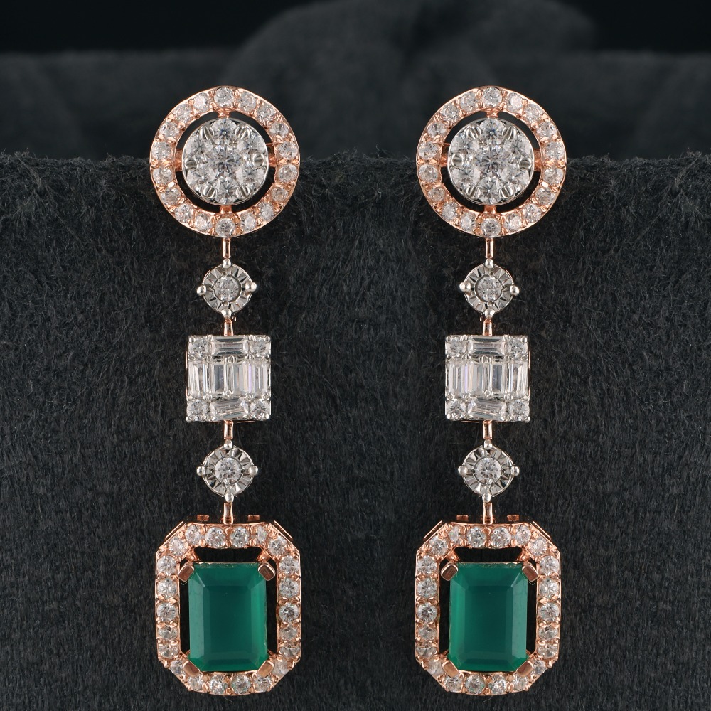 18Kt Gold Fine Diamond Earring