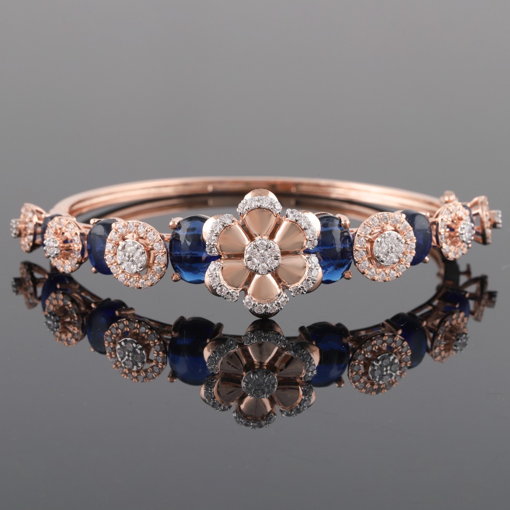 18Kt Gold Fine Design Diamond Bracelet