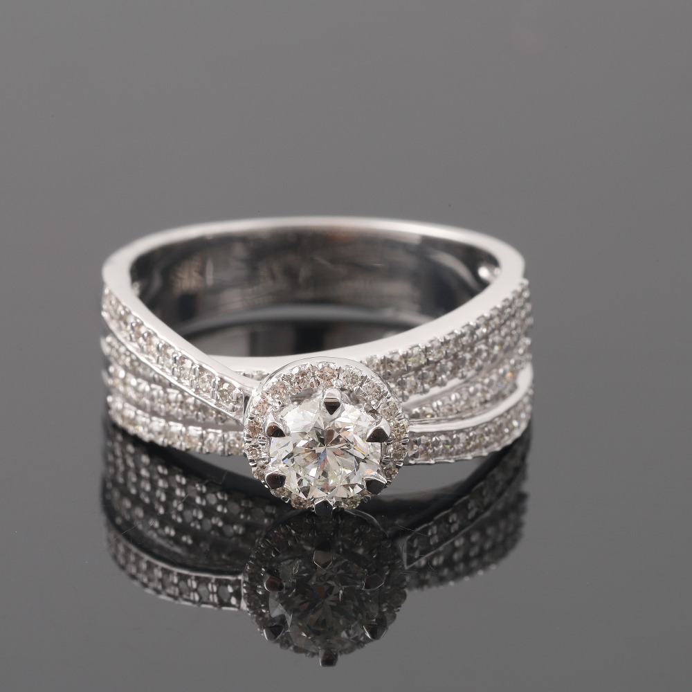 18K Gold Cocktail Diamond Ring