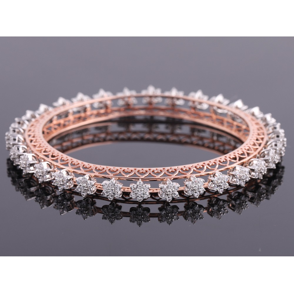 18K Gold Sparkling Diamond Bracelet