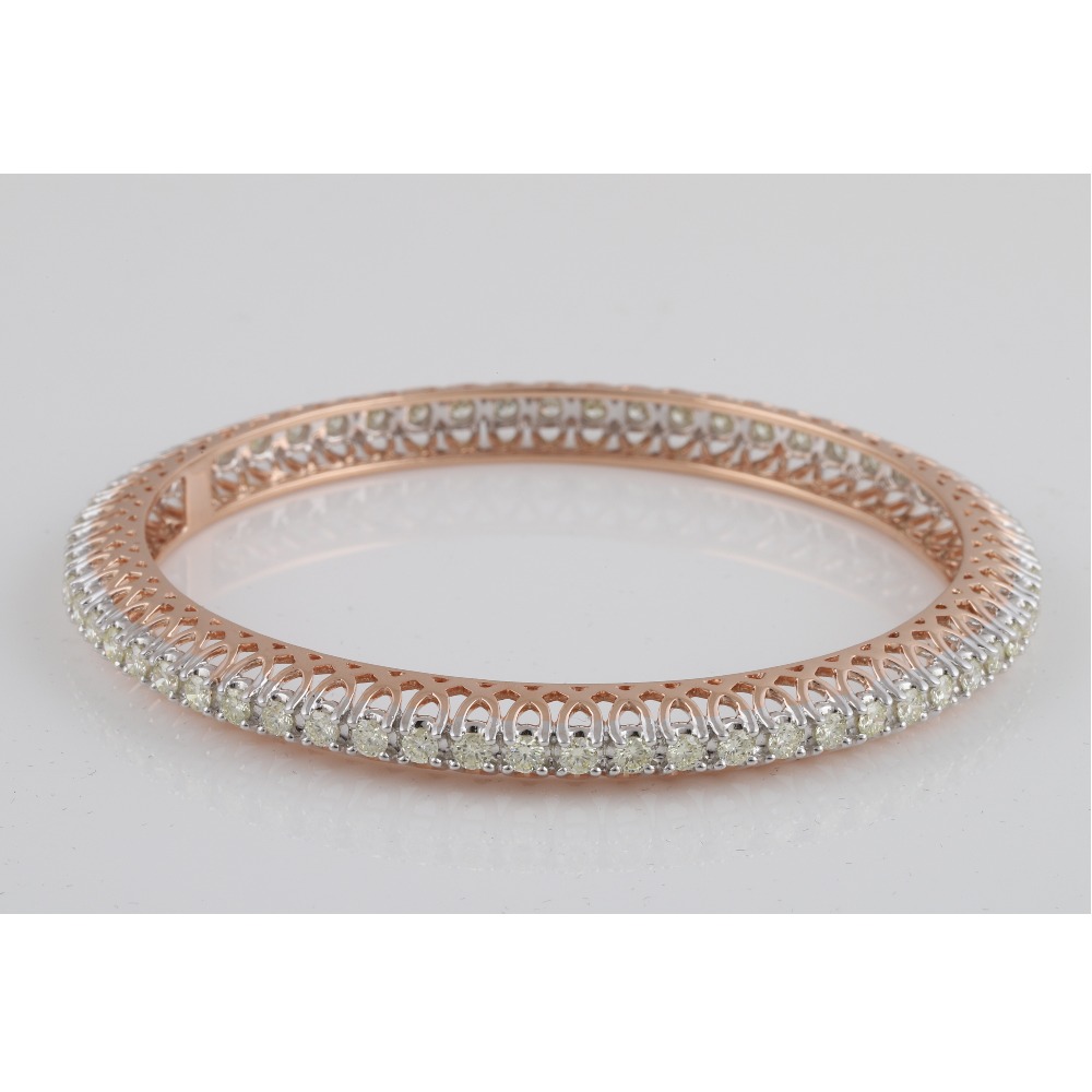 18K Gold Delite Diamond Bracelet