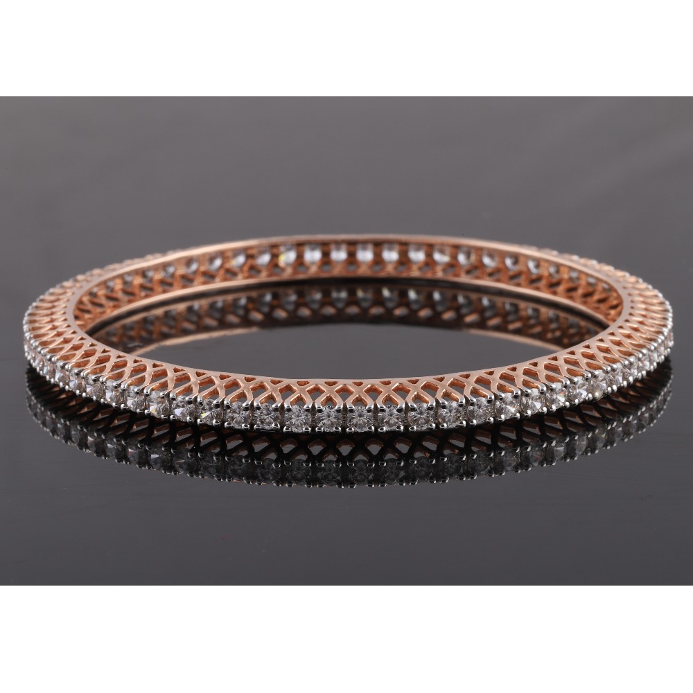 18KT Gold Fancy Diamond Bangle