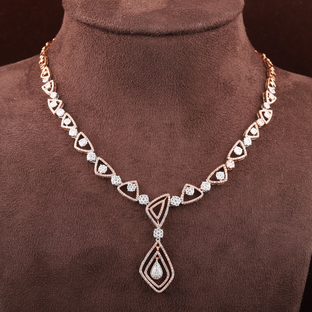 18KT Gold Floral Diamond Necklace