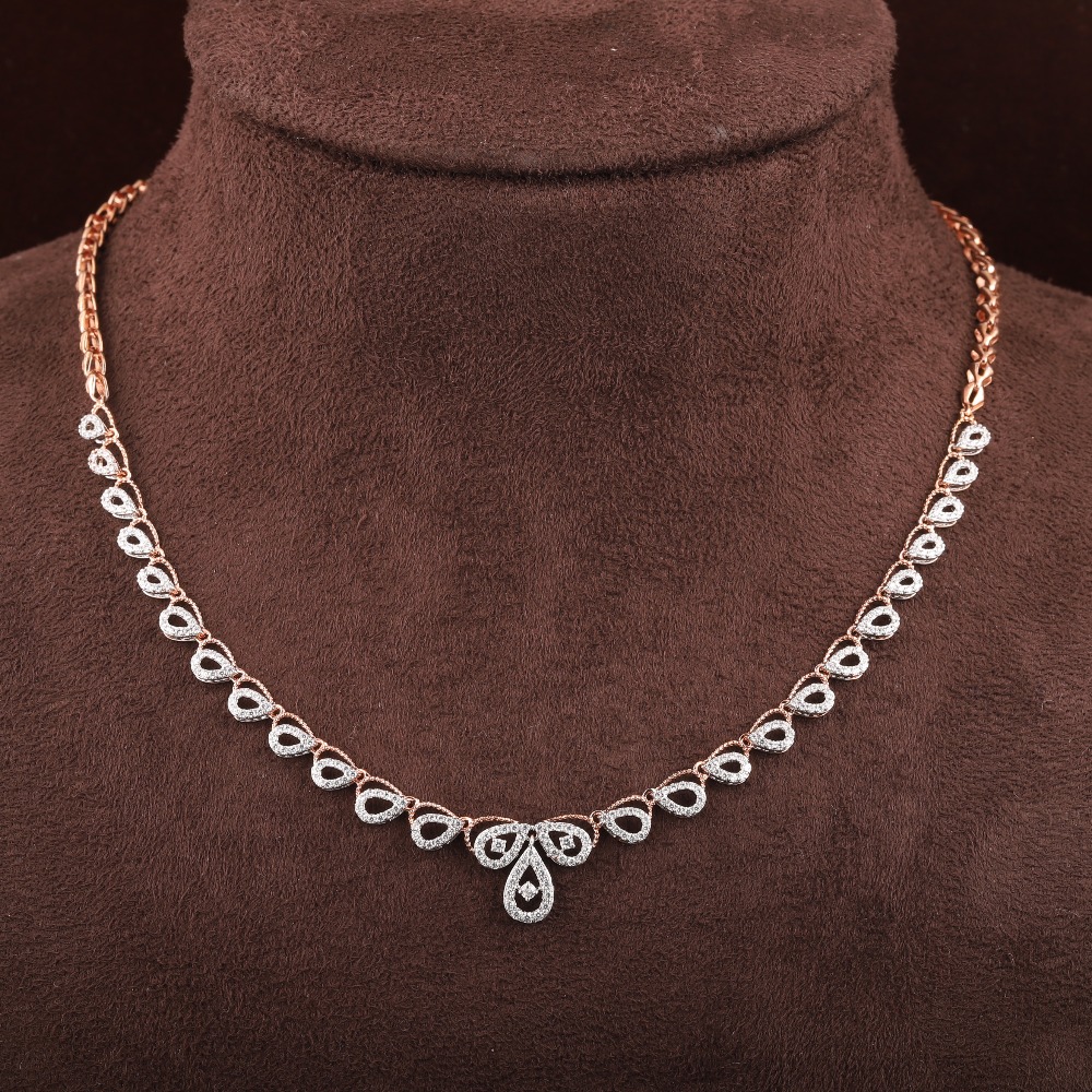 18KT Gold Dazzling Diamond Necklace