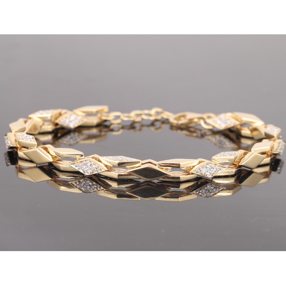 18KT Gold Fancy Diamond Bracelet