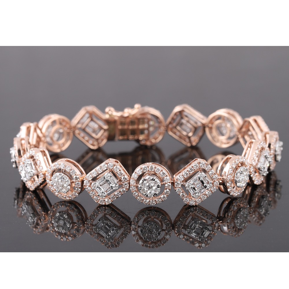 18kt designer diamond bracelet