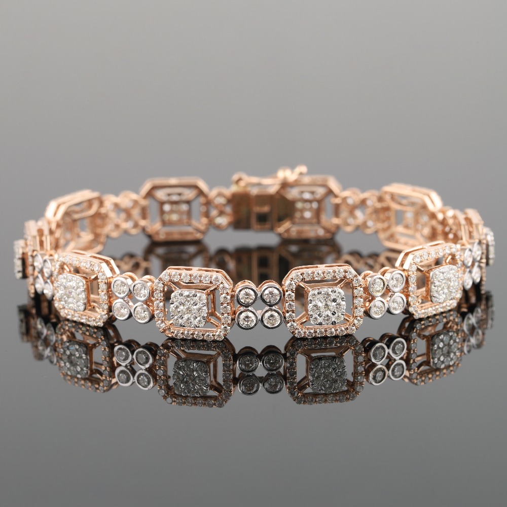 18kt rose gold trending diamond bracelet