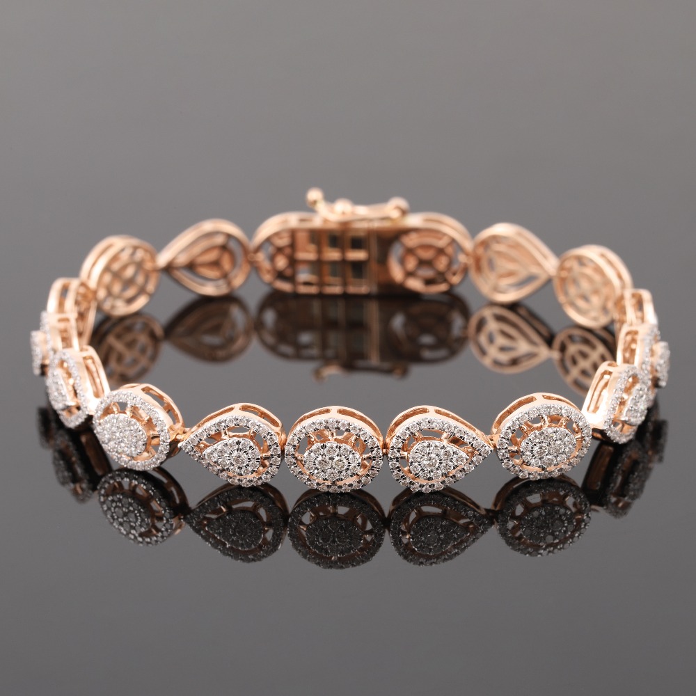 18kt gold drop design diamond bracelet
