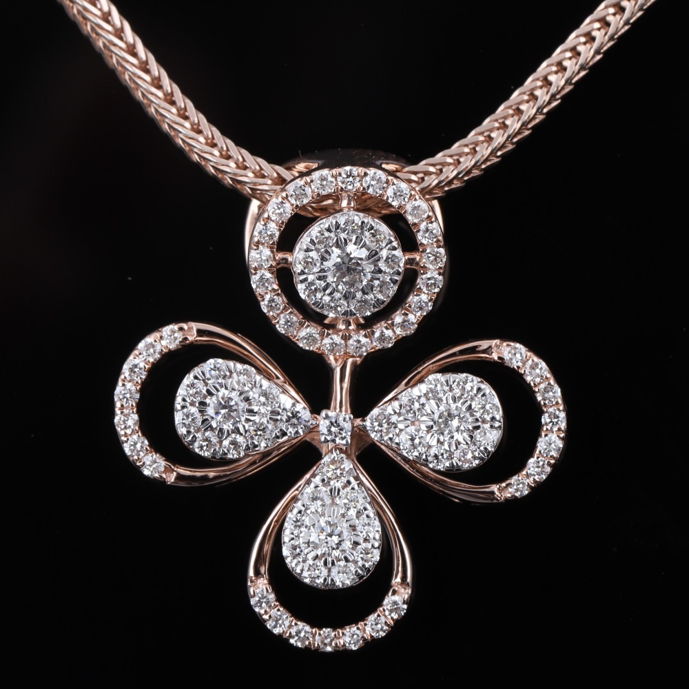 18KT Gold Dazzling Diamond Pendant Set
