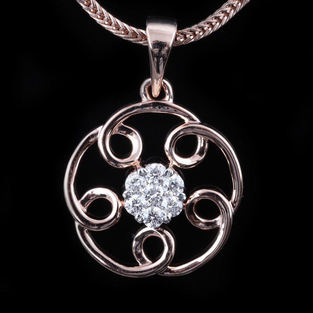 18KT Gold Fancy Diamond Pendant Set