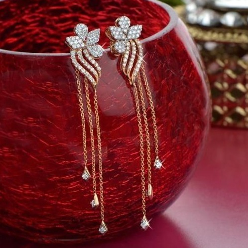 gold hanging diamond earring