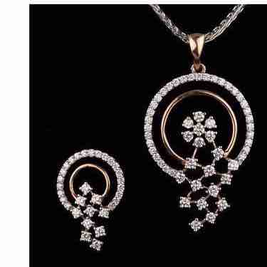 18KT Antique Rose Gold Real Diamond Pendant Set
