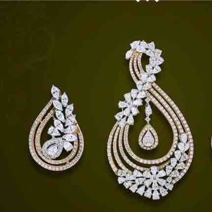 18KT Real Diamond Designer Pendant set