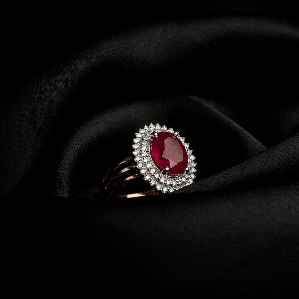 18KT Real Diamond Designer Ladies Ring