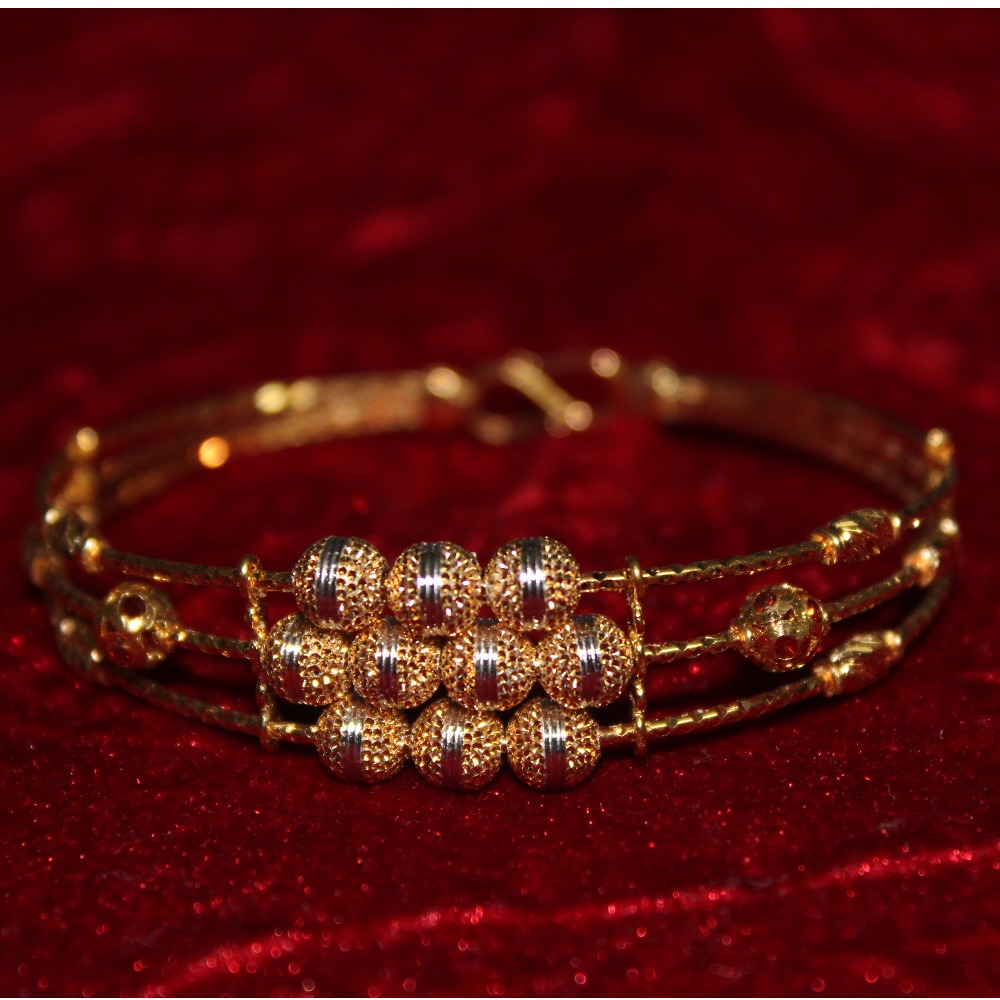 22KT Gold Exclusive Bracelet
