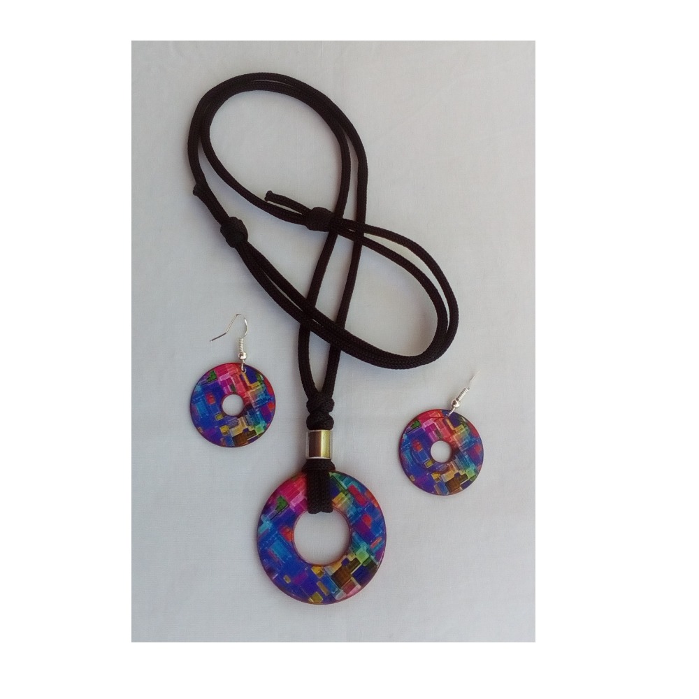 Colorful Charming Indian Necklace Set