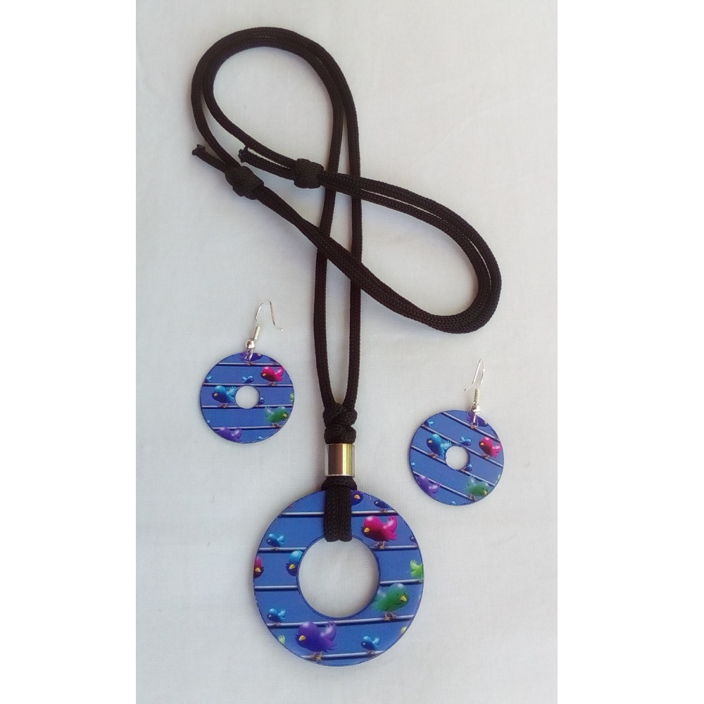 Multicolor Fashionable Necklace Set