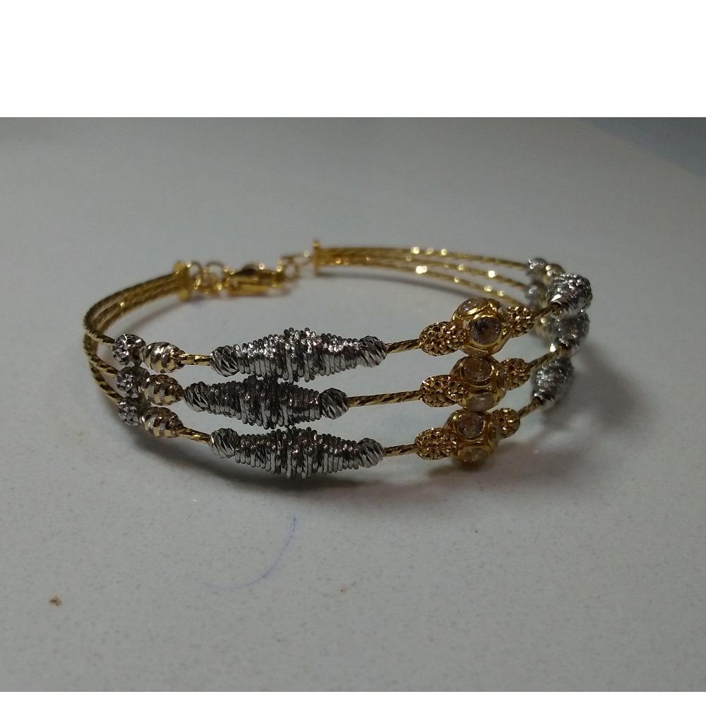 22KT Gold Ladies Designing bracelet