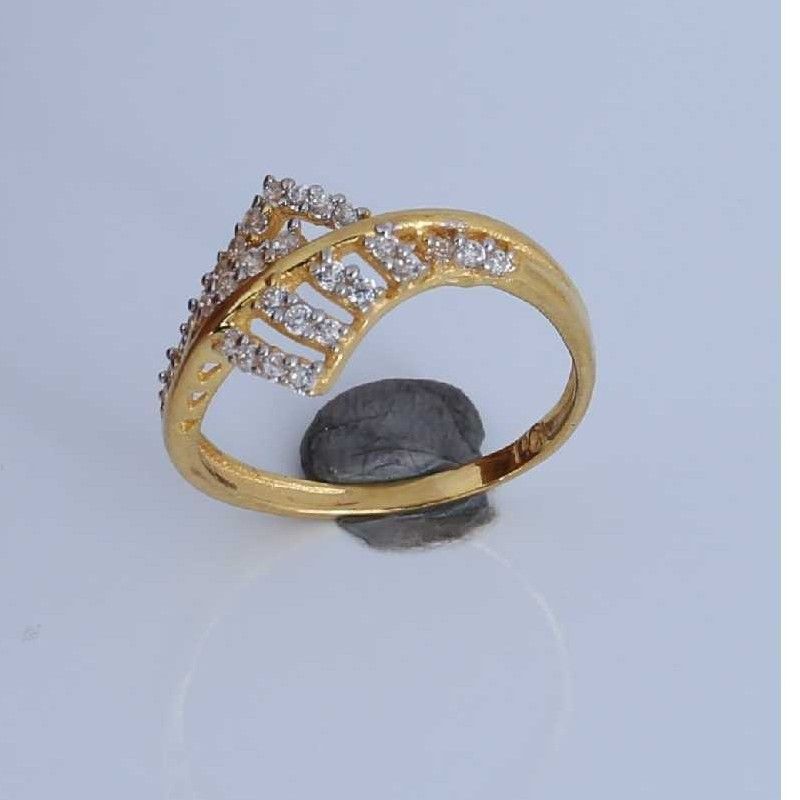 Indian  18K / 750 Gold Designer CZ Stone Ring