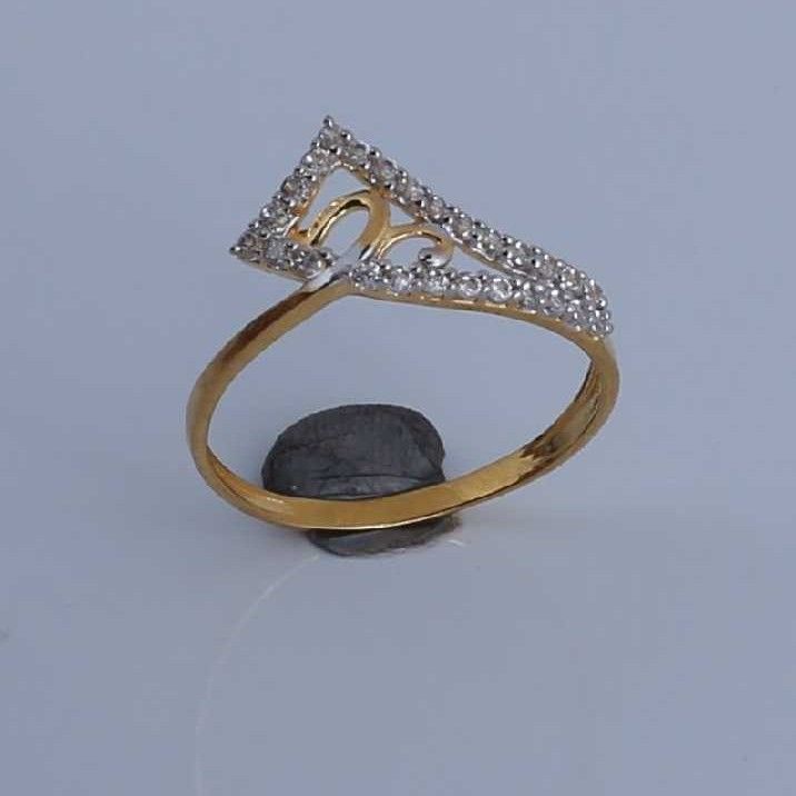 18KT Gold Fancy Designer CZ Stone Ring