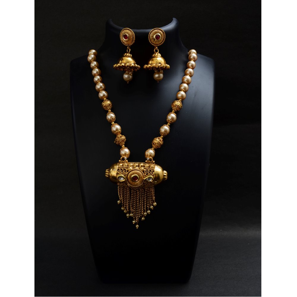 Necklace Set