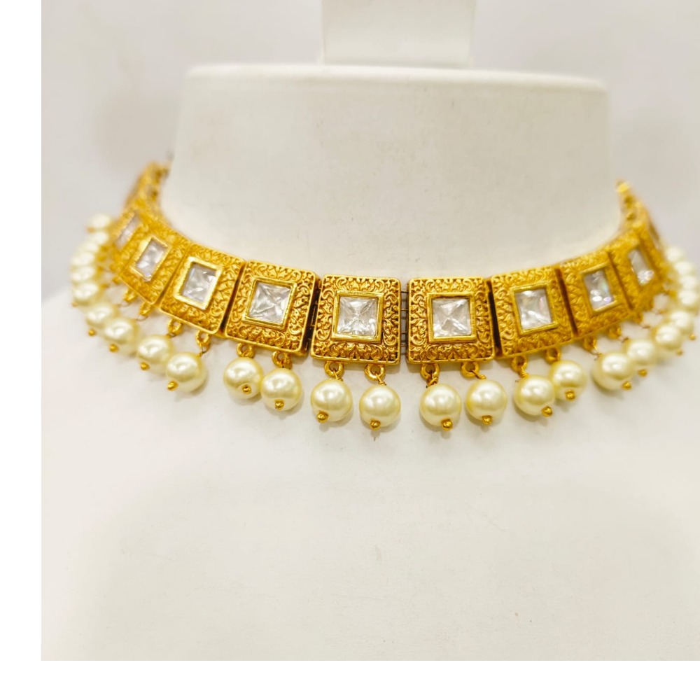 Choker squer shape gold plated with kundan and hanging white moti set 1467