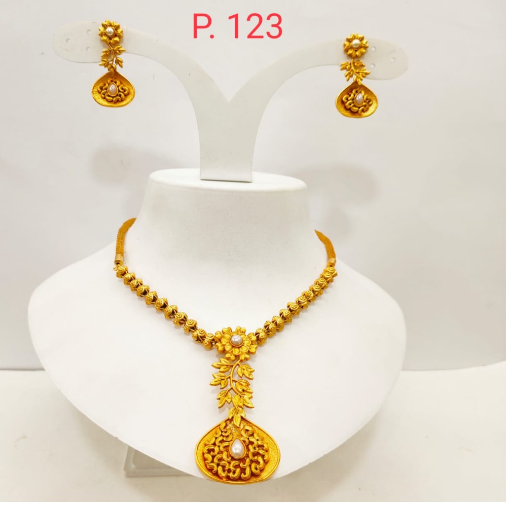 Traditional Gold Plated Flower work Design Necklace Set for Women 1324