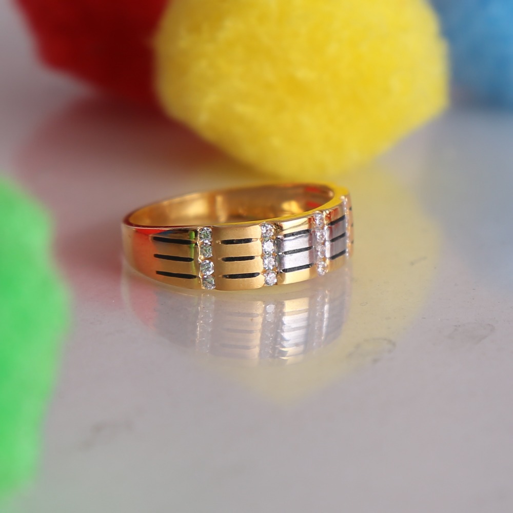 cz daimond 22 kt gold gents ring
