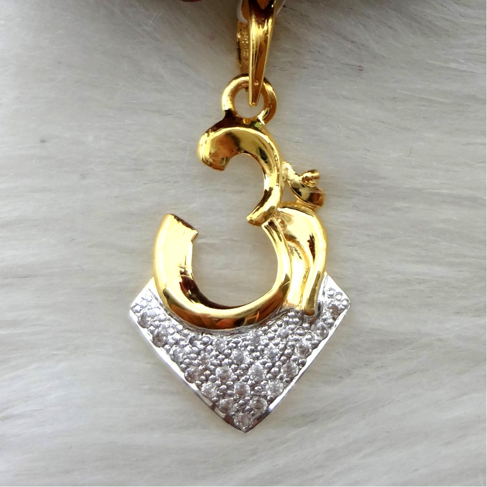 Designer OM letter 22kt gold