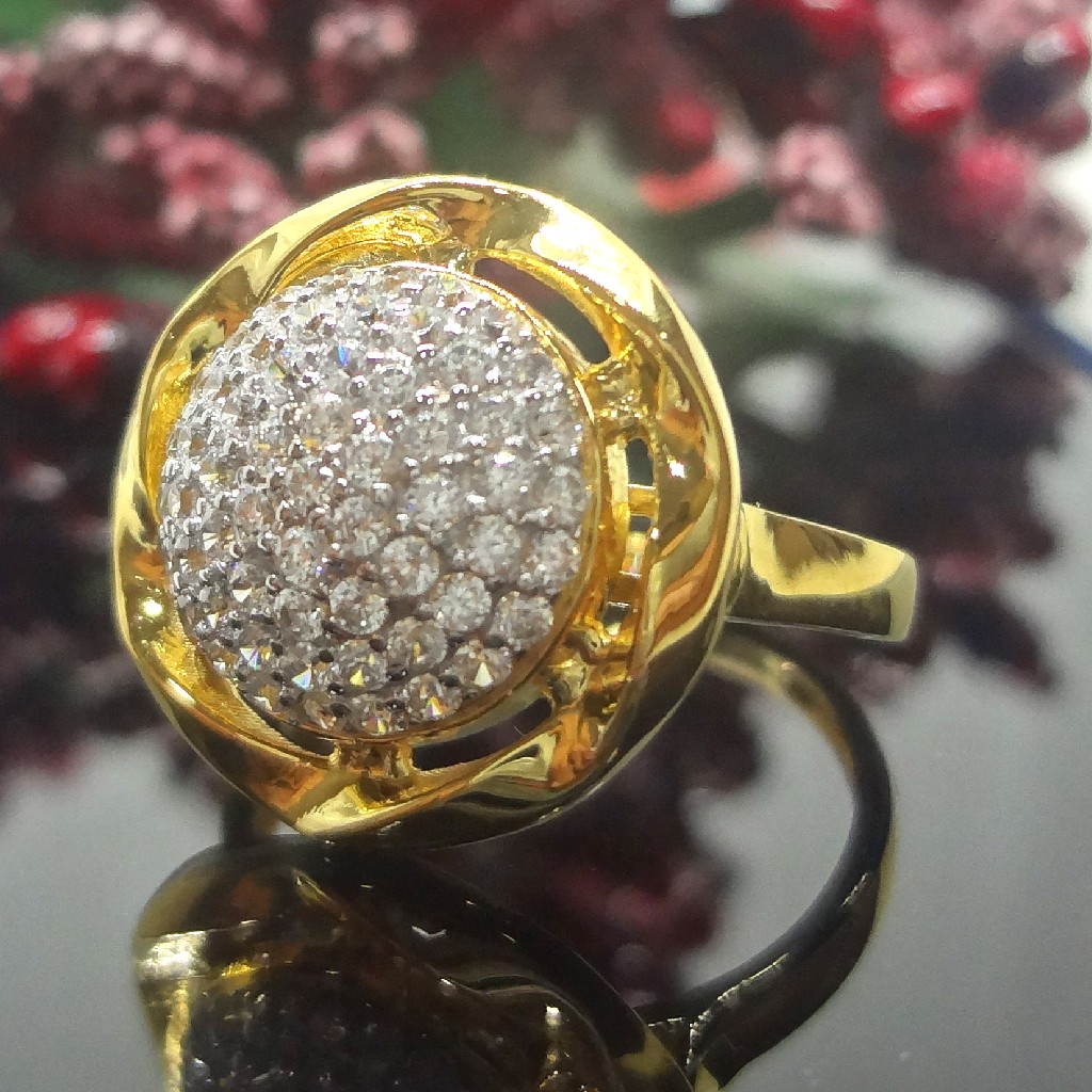 916 Gold Cz Diamond Cocktail Ladies Ring