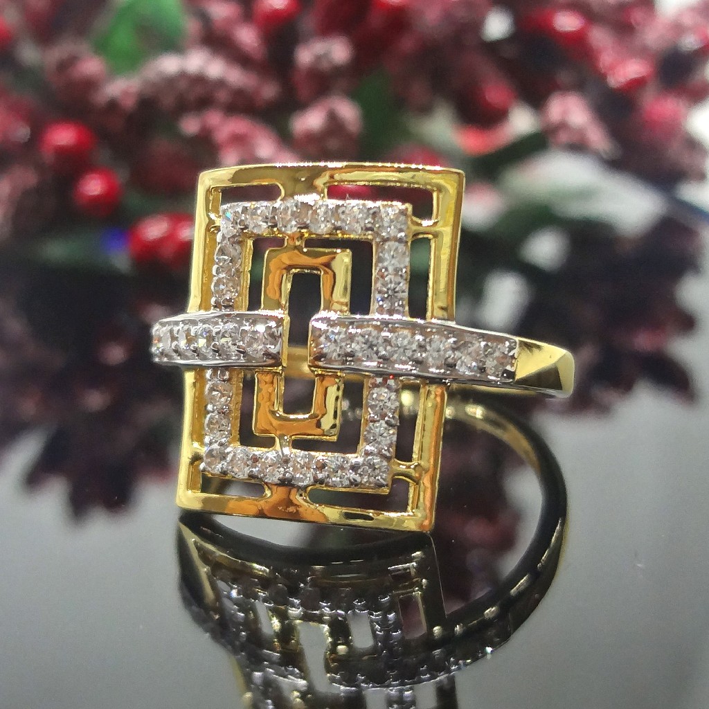 916 Gold Cz Diamond Square Ladies Ring
