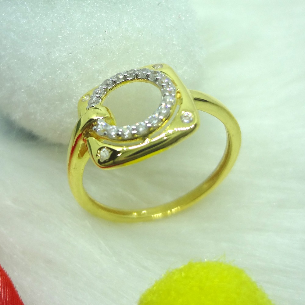 916 gold cz daimond  ladies ring